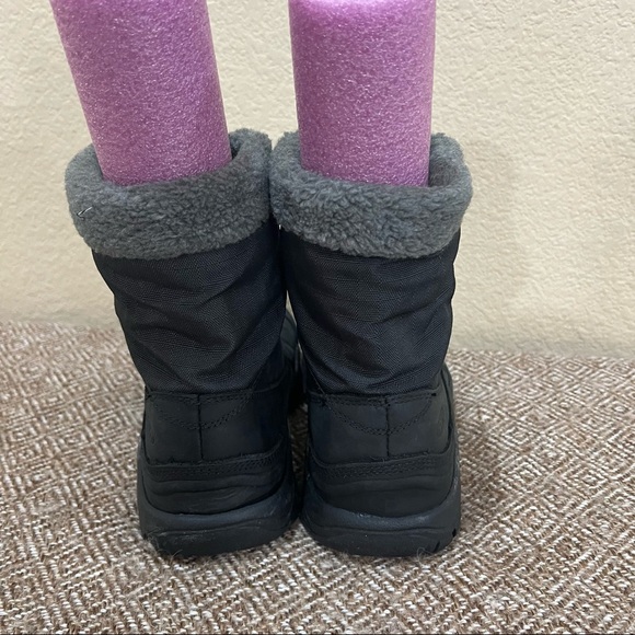 Keen Boots Big Boys Youth 5 Black Basin Waterproof Cap Toe Fleece Gorpcore Warm - Picture 4 of 9